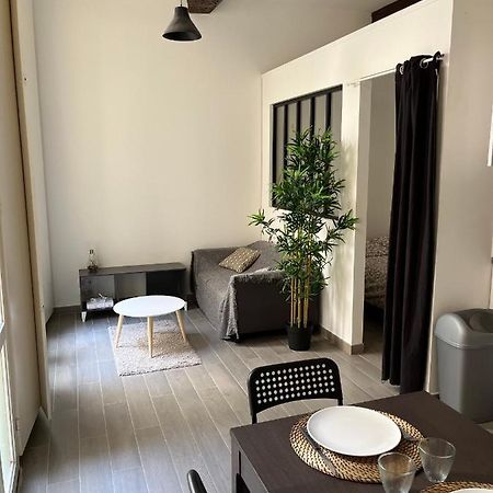 Studio Plein Coeur De Libourne Apartment Exterior foto
